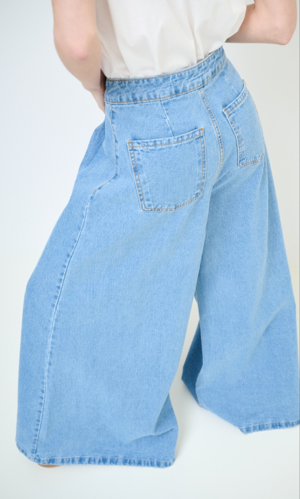 JEANS ELEPHANT