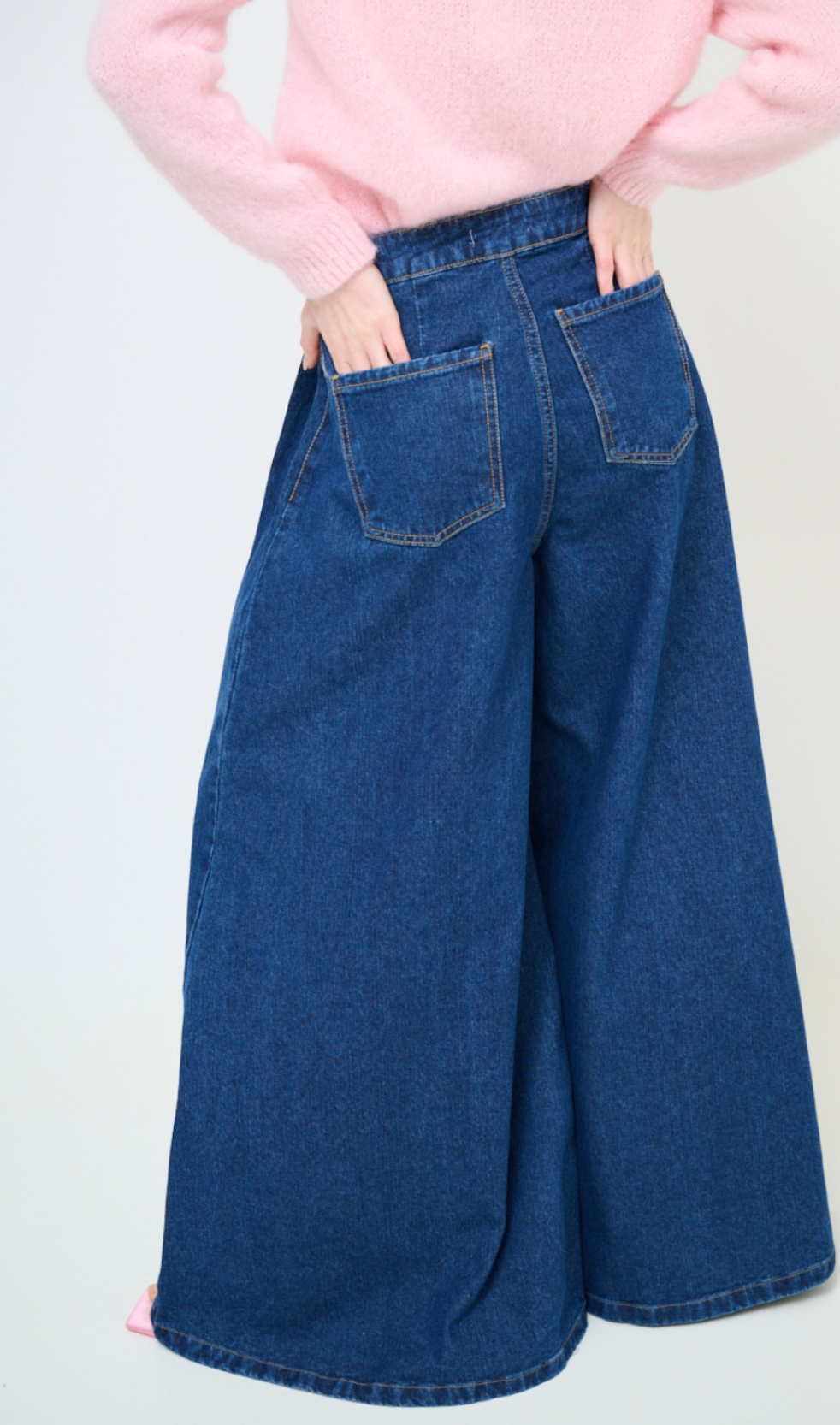 JEANS ELEPHANT